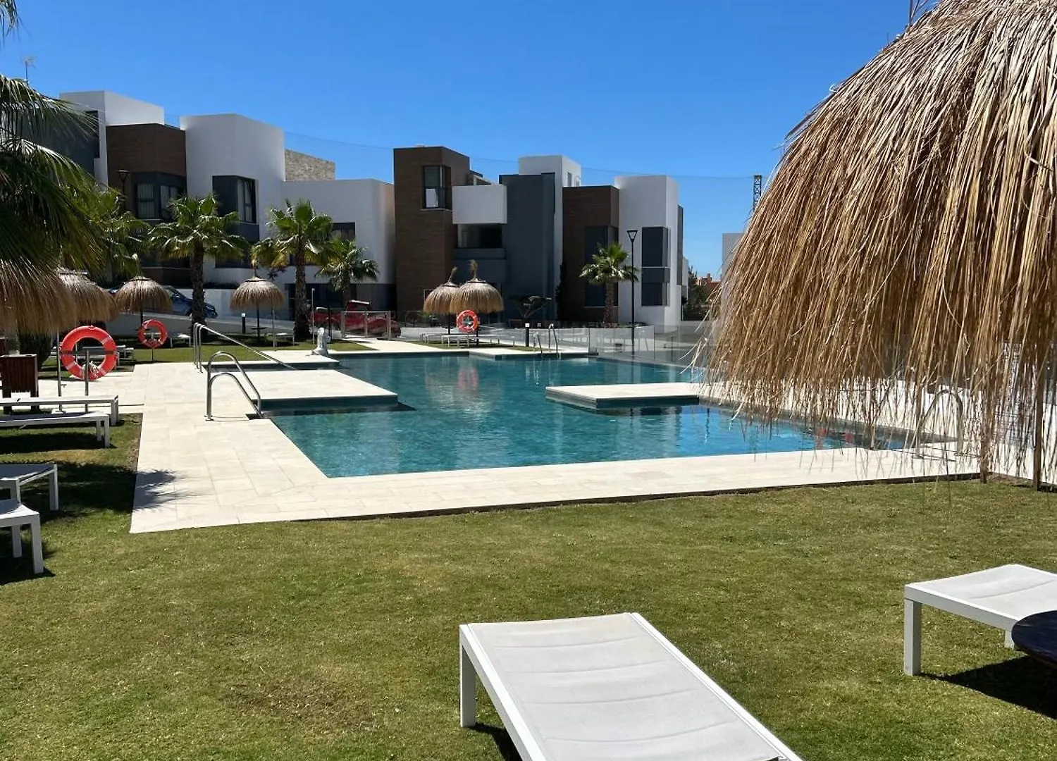 Apartamento Con Jardin En Cabopino Artola Homes Marbella Apartment