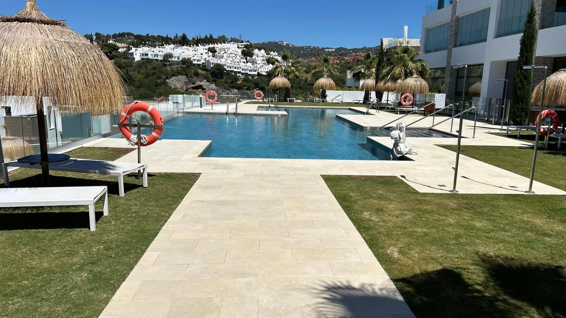 Apartamento Con Jardin En Cabopino Artola Homes Marbella 0*,