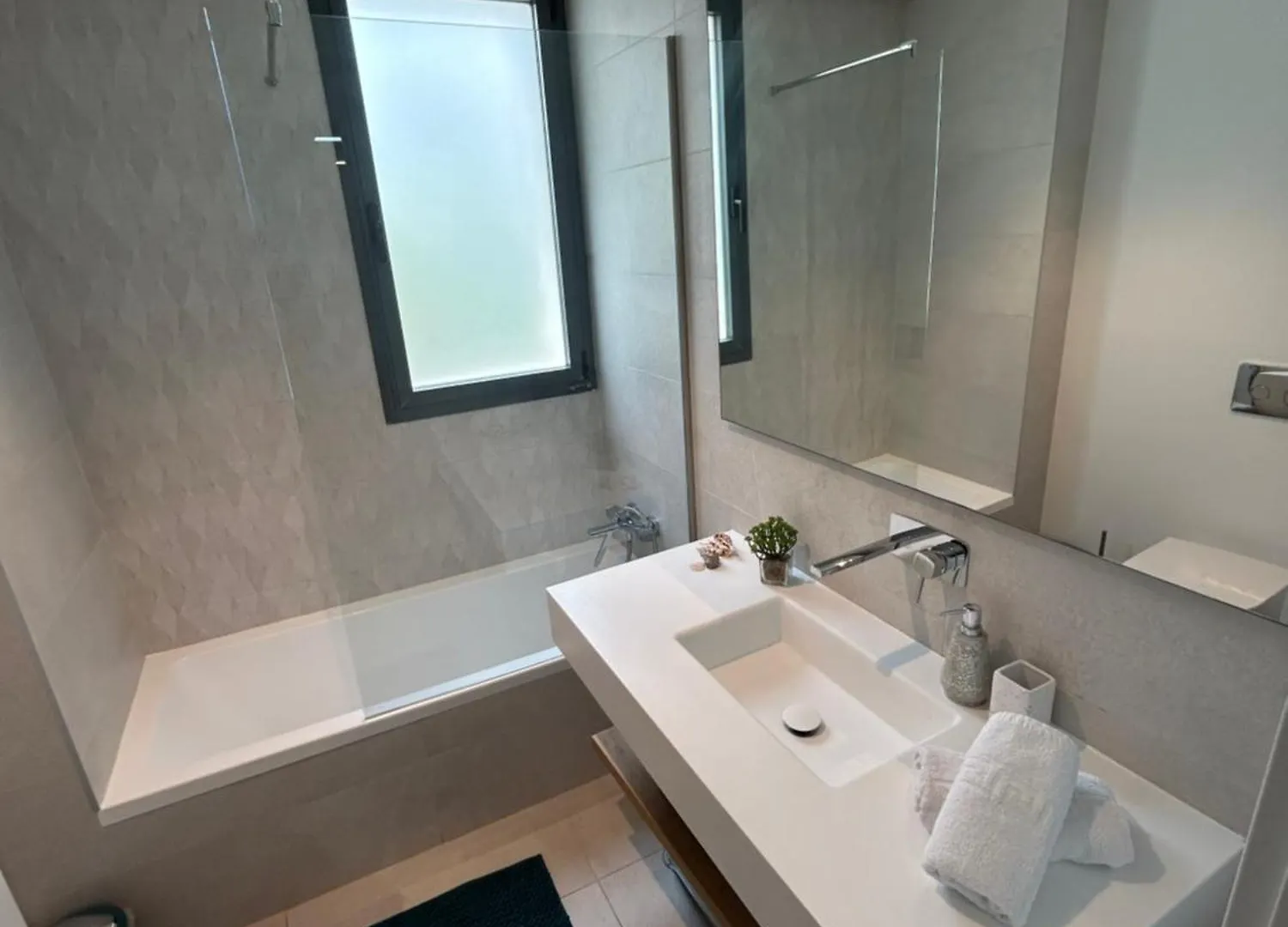 Apartamento Con Jardin En Cabopino Artola Homes Marbella Apartment