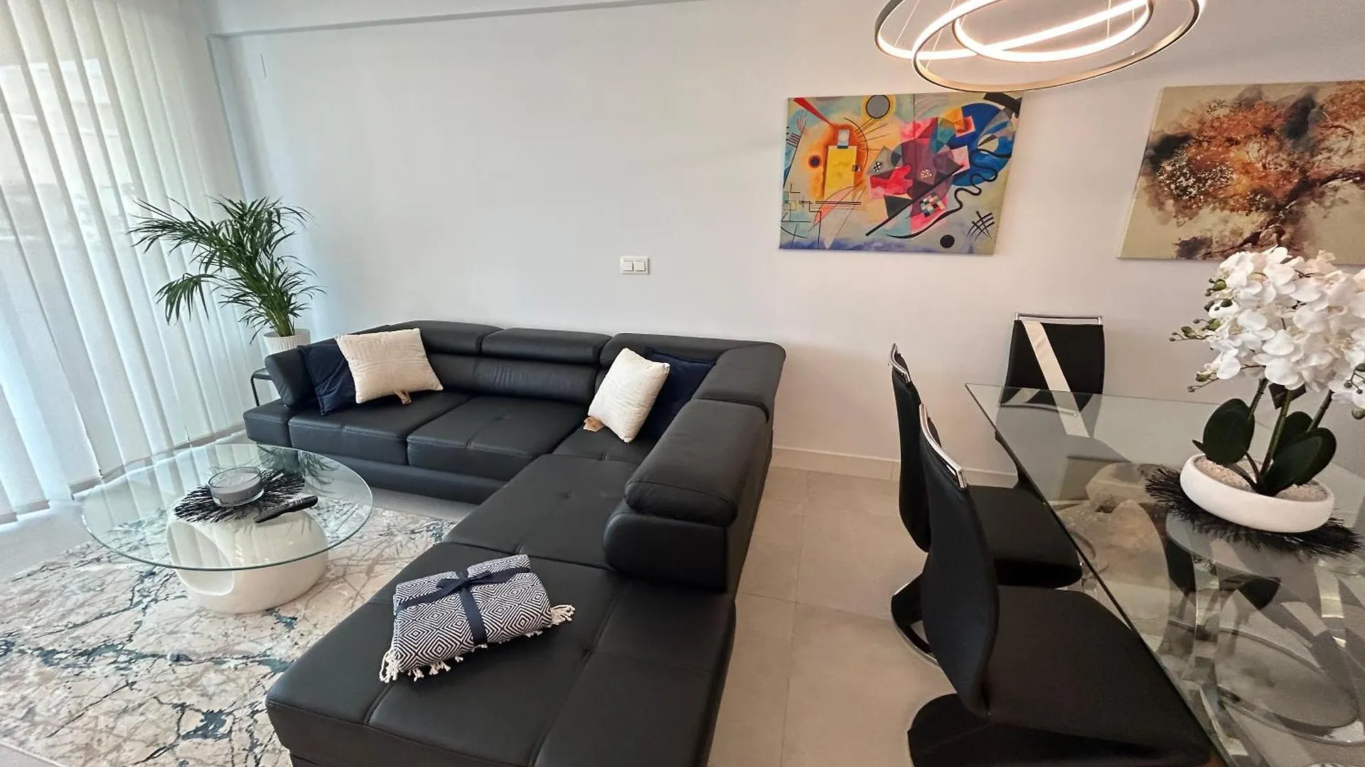 Apartamento Con Jardin En Cabopino Artola Homes Marbella Spain