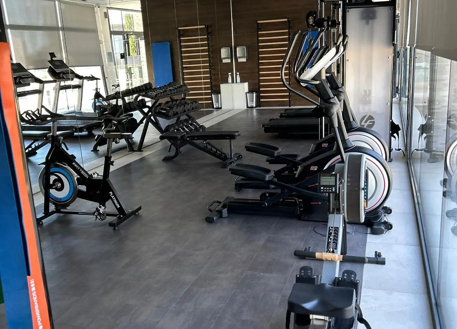 公寓 Apartamento Con Jardin En Cabopino Artola Homes 马尔韦利亚