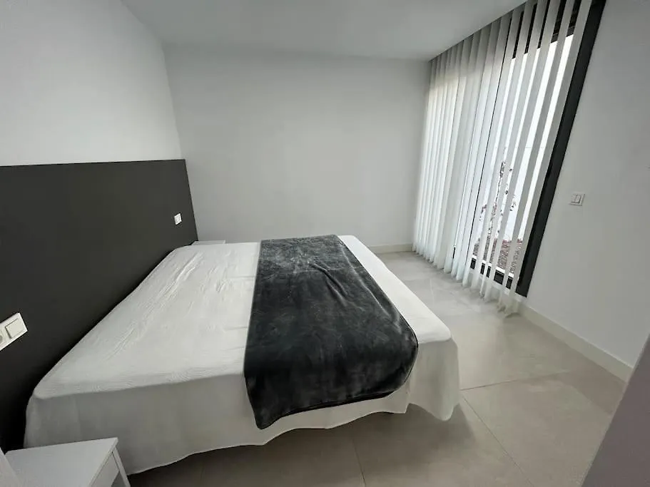 Apartamento Con Jardin En Cabopino Artola Homes 马尔韦利亚