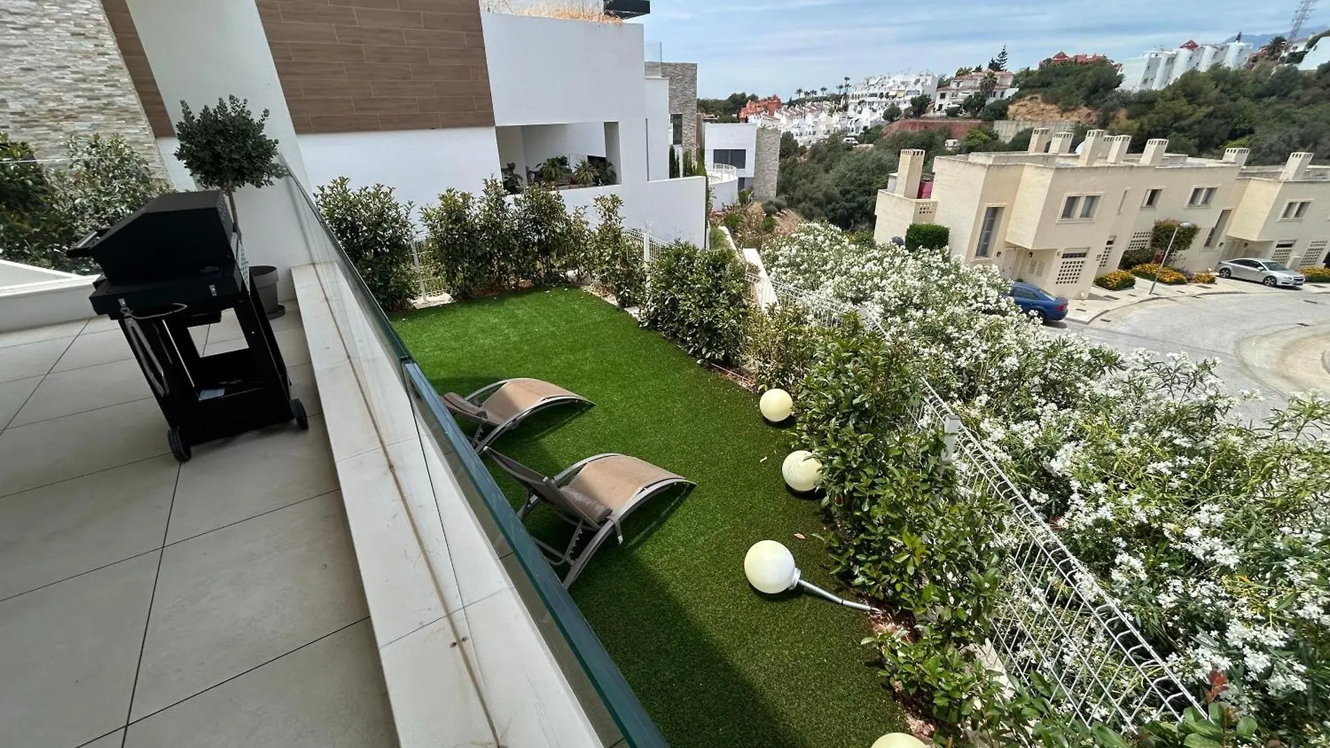 Apartamento Con Jardin En Cabopino Artola Homes 马尔韦利亚 公寓